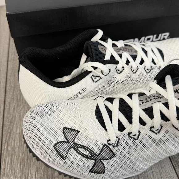 Under Armour Kick Distance 4 Shoes New in Box - Picture 3 of 9